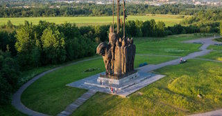 Благоустройство памятников в Слободской от 927 руб. – компания ТротуарнаяПлитка